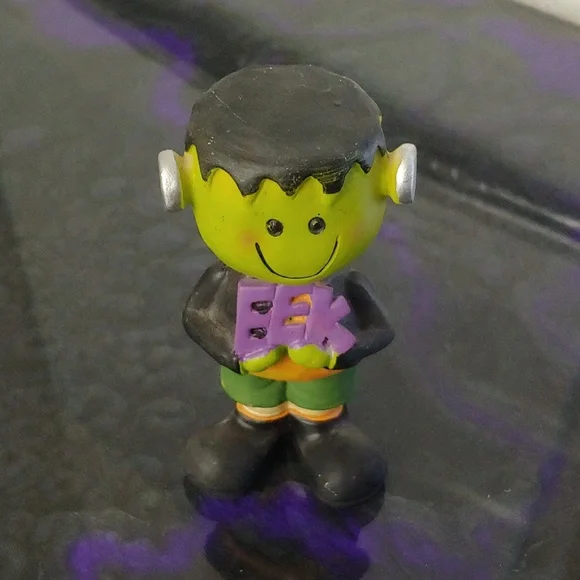 EEK FRANKENSTEIN BOBBLE HEAD * PIER 1 * HALLOWEEN DECORATIONS * OTHERS AVAILABLE - Picture 8 of 10